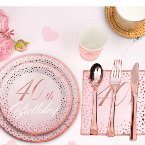 Pink and Gold Disposable Tableware Set for Parties - Picture 5 of 7